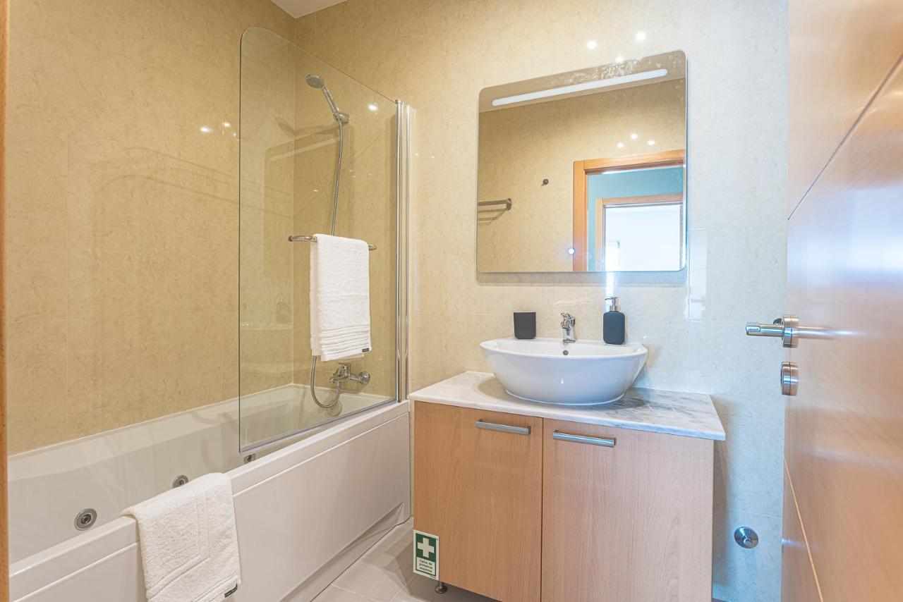 Apartamento T3 Mar Azul Daire Nazaré Dış mekan fotoğraf